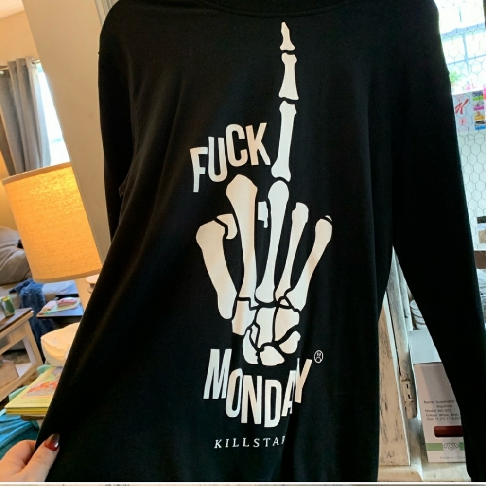 Kill star sweater